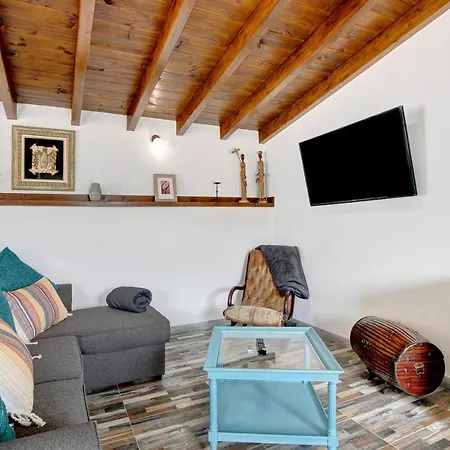 La Bodega De Julian * Tegueste