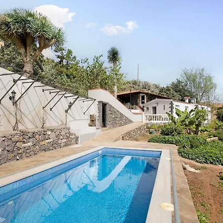 La Bodega De Julian Nyaraló *