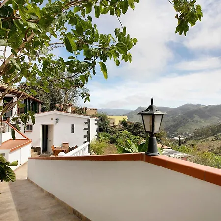 La Bodega De Julian بيت للعطل